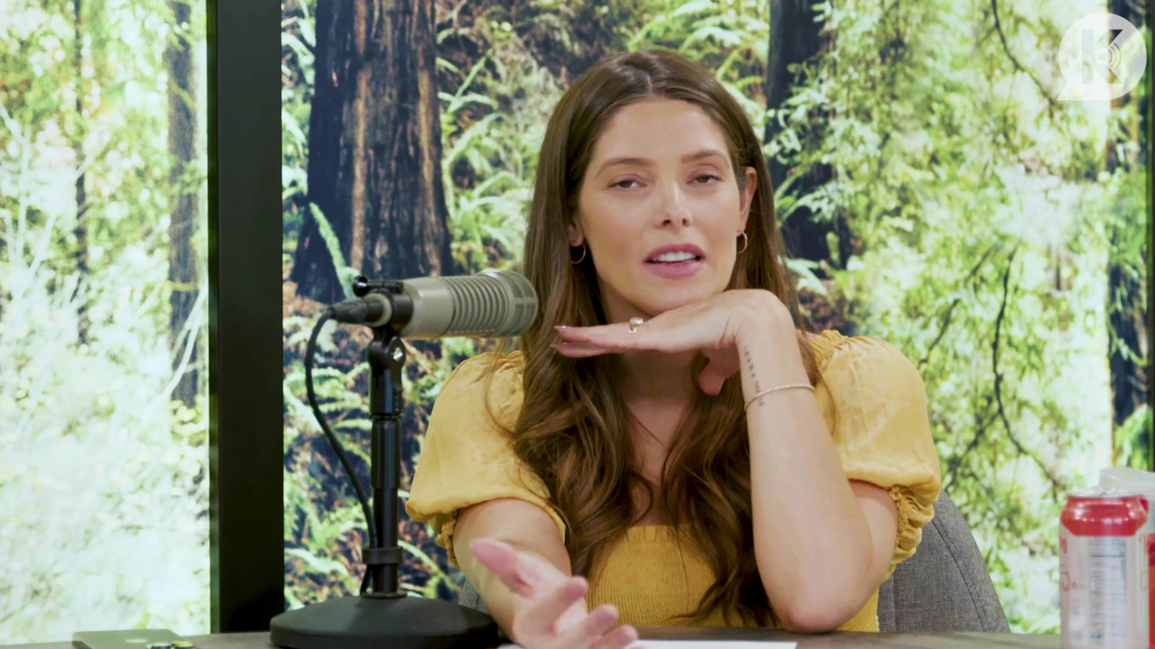 Ashley-Greene-dot-nl_TheTwilightEffect-BreakingDawnPart2-RewatchPart1of3-1607.jpg