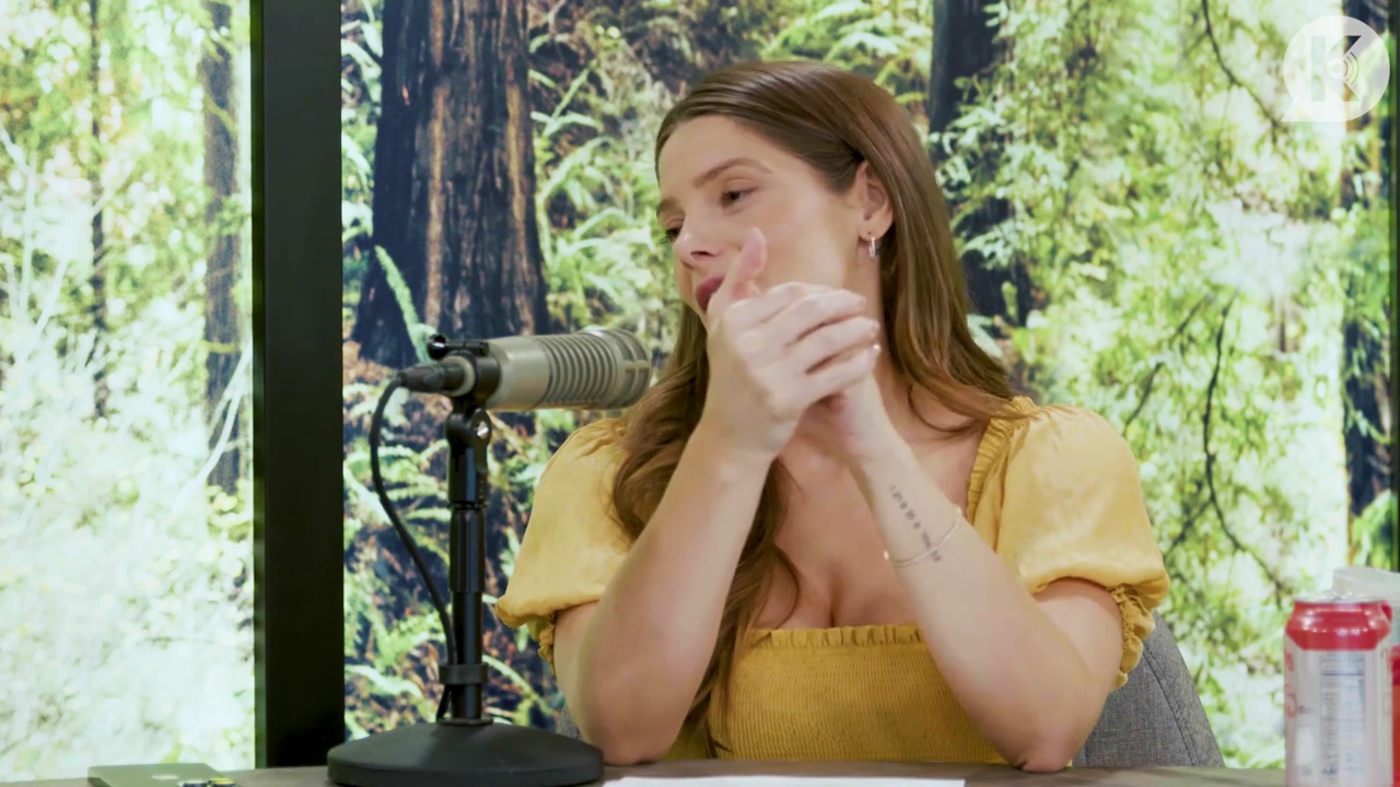 Ashley-Greene-dot-nl_TheTwilightEffect-BreakingDawnPart2-RewatchPart1of3-1669.jpg