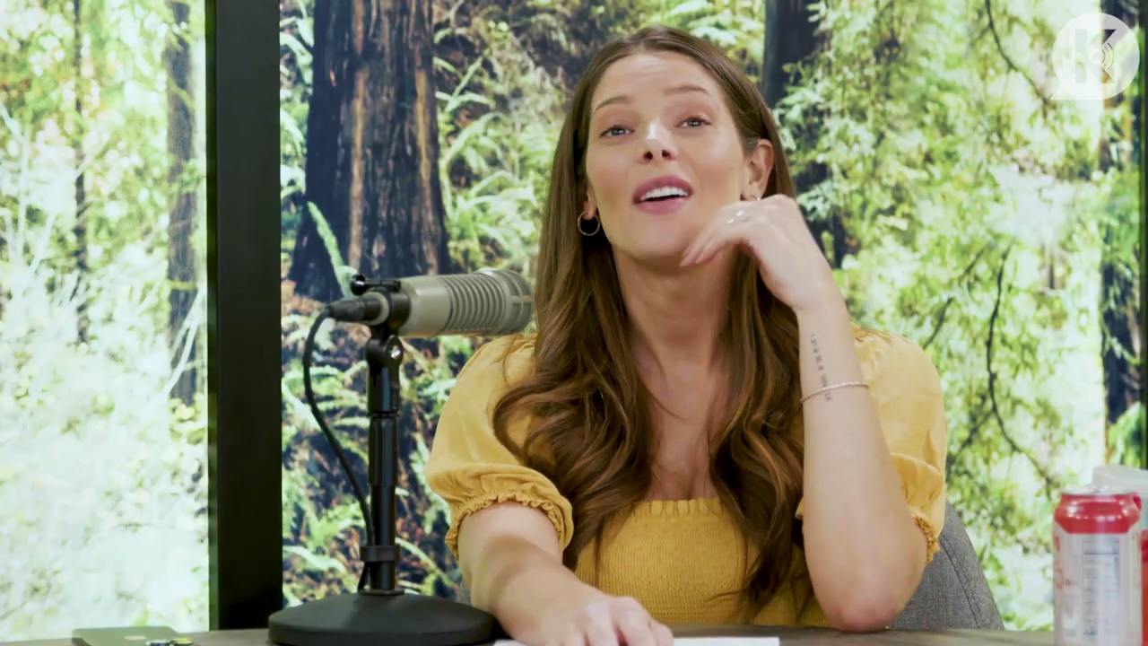 Ashley-Greene-dot-nl_TheTwilightEffect-BreakingDawnPart2-RewatchPart1of3-1780.jpg