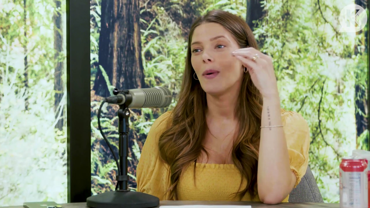 Ashley-Greene-dot-nl_TheTwilightEffect-BreakingDawnPart2-RewatchPart1of3-1875.jpg Ashley-Greene-dot-nl_TheTwilightEffect-BreakingDawnPart2-RewatchPart1of3-1875.jpg