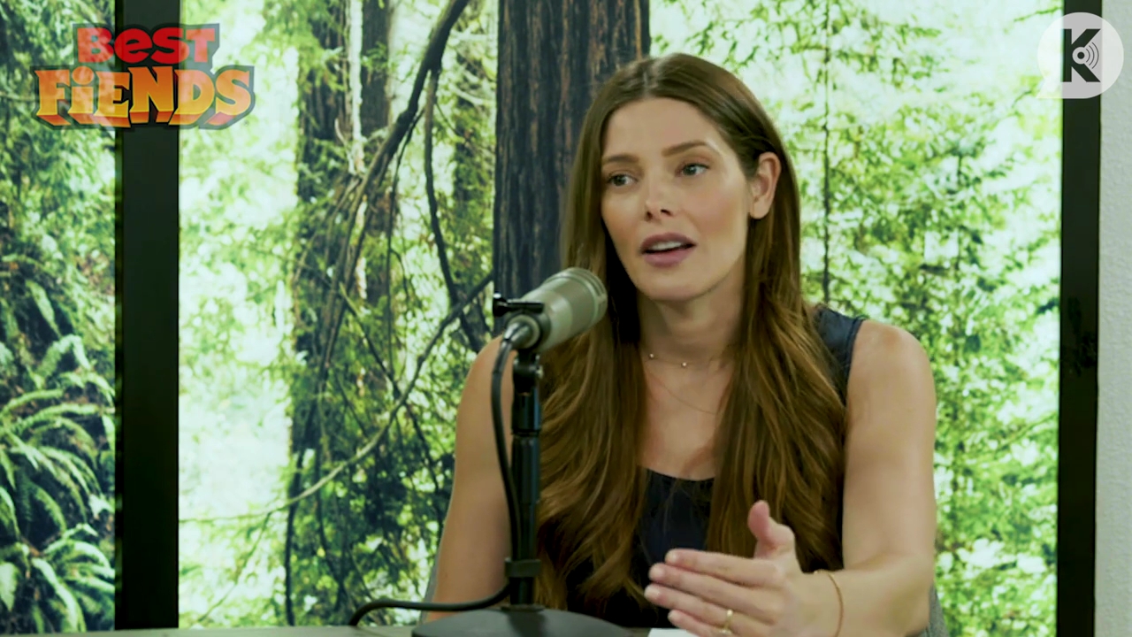 Ashley-Greene-dot-nl_TheTwilightEffect-BreakingDawnPart2-RewatchPart1of3-1939.jpg