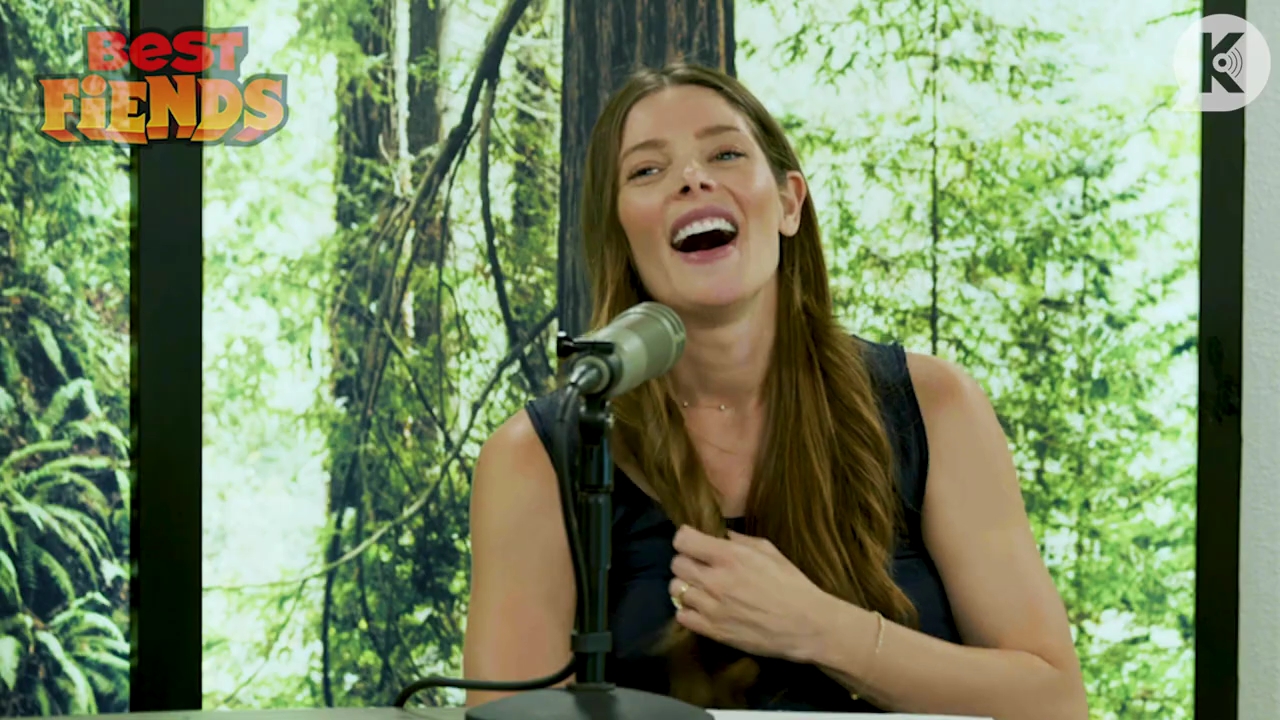 Ashley-Greene-dot-nl_TheTwilightEffect-BreakingDawnPart2-RewatchPart1of3-2032.jpg