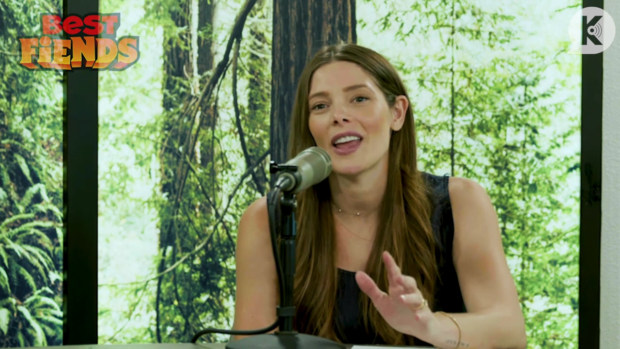 Ashley-Greene-dot-nl_TheTwilightEffect-BreakingDawnPart2-RewatchPart1of3-2039.jpg
