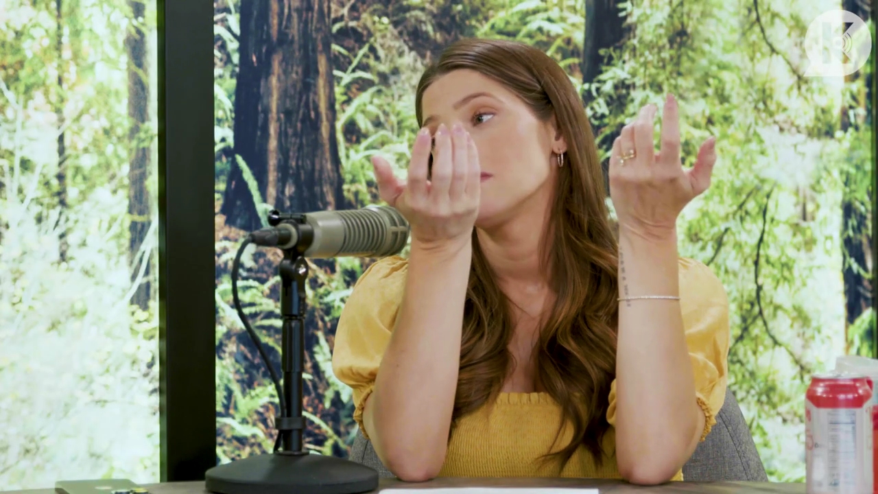 Ashley-Greene-dot-nl_TheTwilightEffect-BreakingDawnPart2-RewatchPart1of3-2162.jpg