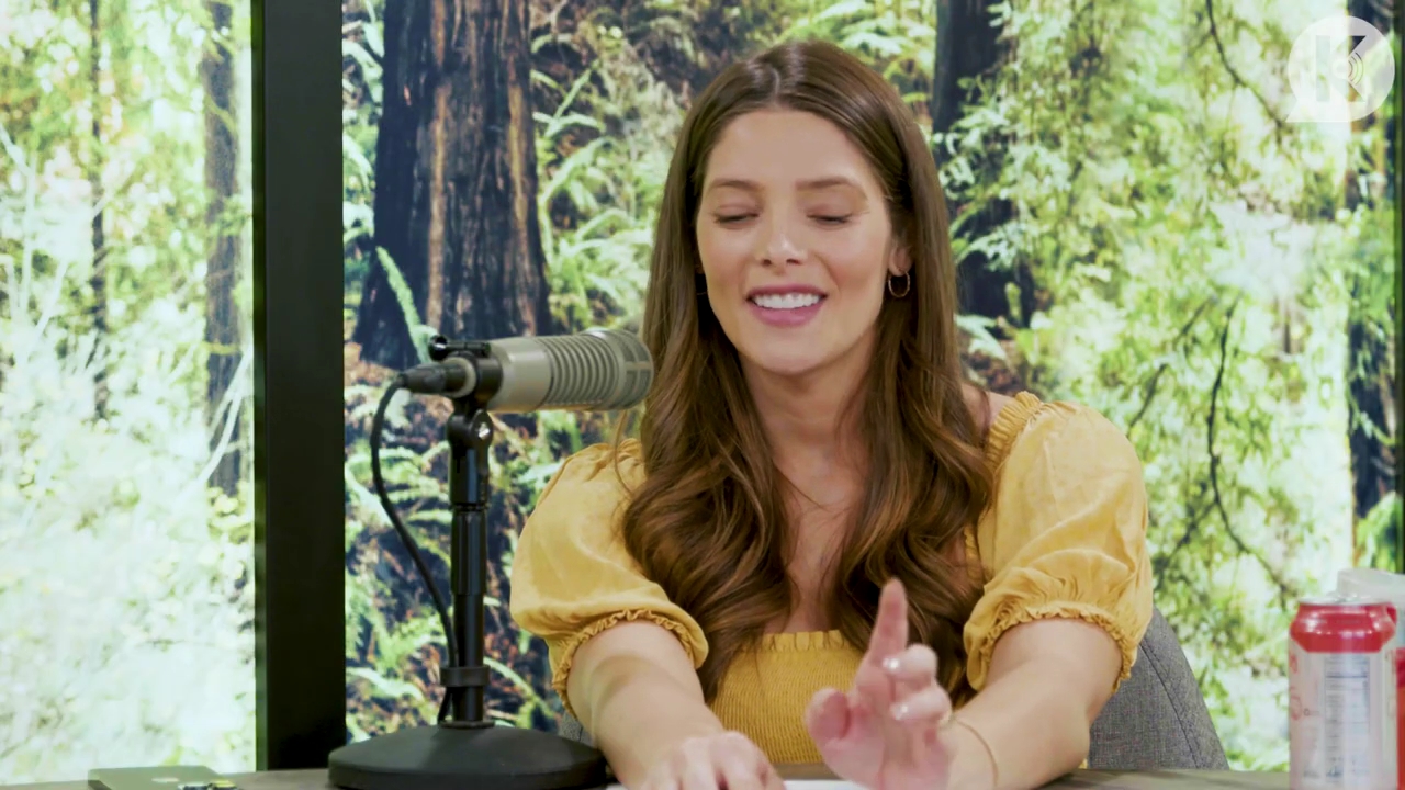 Ashley-Greene-dot-nl_TheTwilightEffect-BreakingDawnPart2-RewatchPart1of3-2182.jpg
