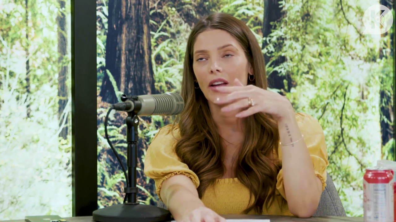 Ashley-Greene-dot-nl_TheTwilightEffect-BreakingDawnPart2-RewatchPart1of3-2185.jpg