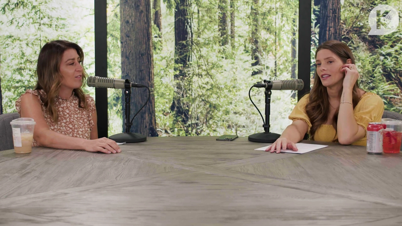 Ashley-Greene-dot-nl_TheTwilightEffect-BreakingDawnPart2-RewatchPart1of3-2216.jpg
