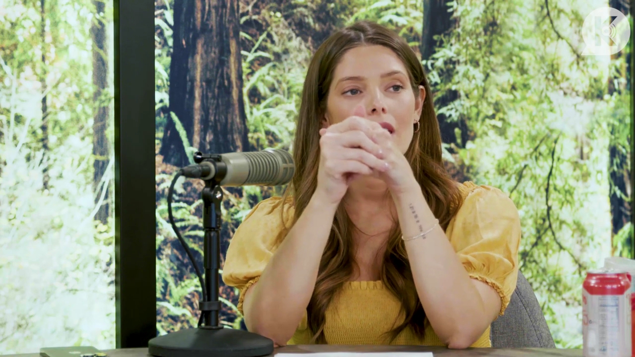 Ashley-Greene-dot-nl_TheTwilightEffect-BreakingDawnPart2-RewatchPart1of3-2293.jpg