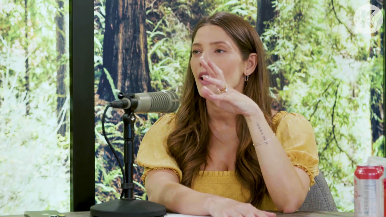 Ashley-Greene-dot-nl_TheTwilightEffect-BreakingDawnPart2-RewatchPart1of3-2401.jpg Ashley-Greene-dot-nl_TheTwilightEffect-BreakingDawnPart2-RewatchPart1of3-2401.jpg