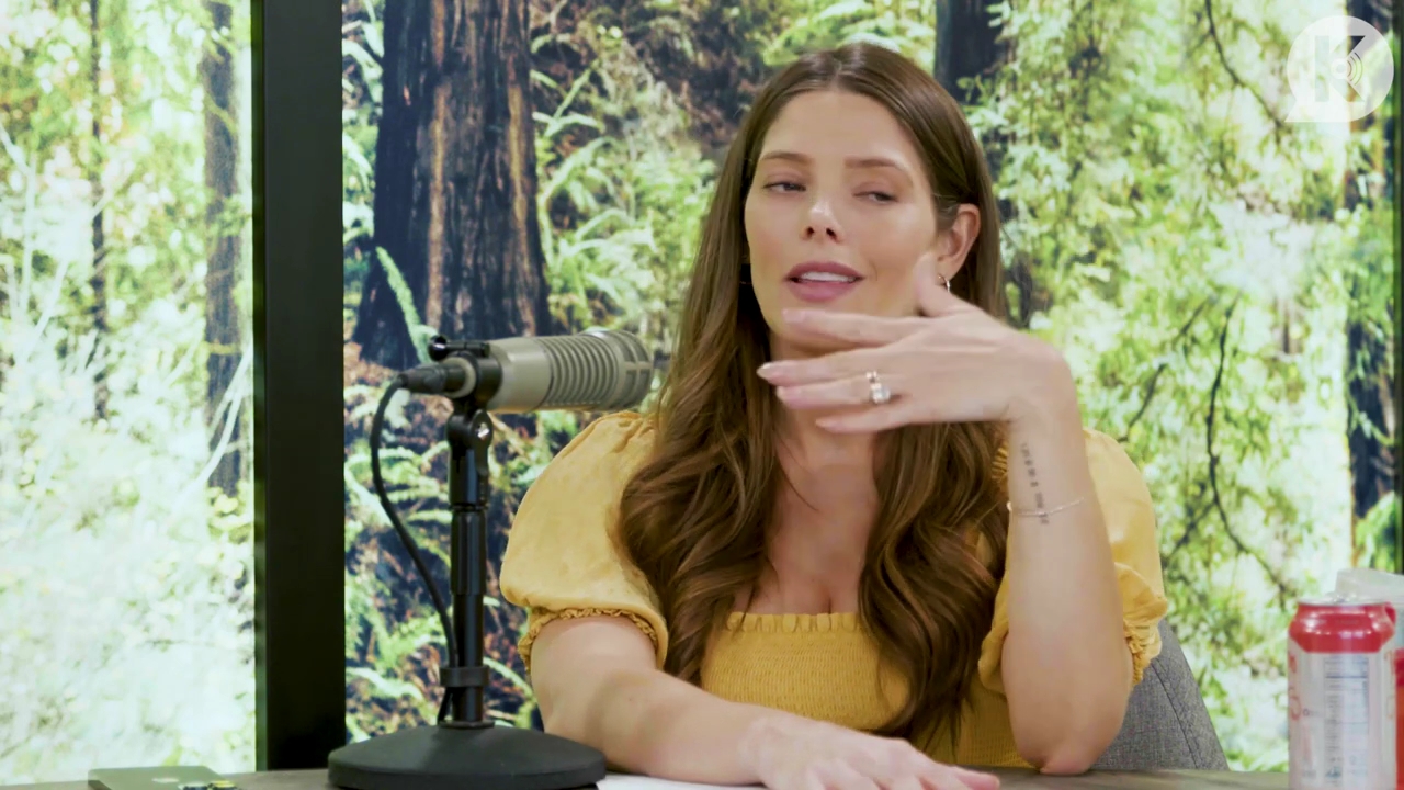 Ashley-Greene-dot-nl_TheTwilightEffect-BreakingDawnPart2-RewatchPart1of3-2409.jpg Ashley-Greene-dot-nl_TheTwilightEffect-BreakingDawnPart2-RewatchPart1of3-2409.jpg