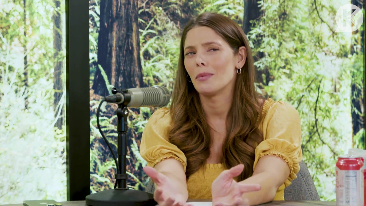 Ashley-Greene-dot-nl_TheTwilightEffect-BreakingDawnPart2-RewatchPart1of3-2507.jpg Ashley-Greene-dot-nl_TheTwilightEffect-BreakingDawnPart2-RewatchPart1of3-2507.jpg