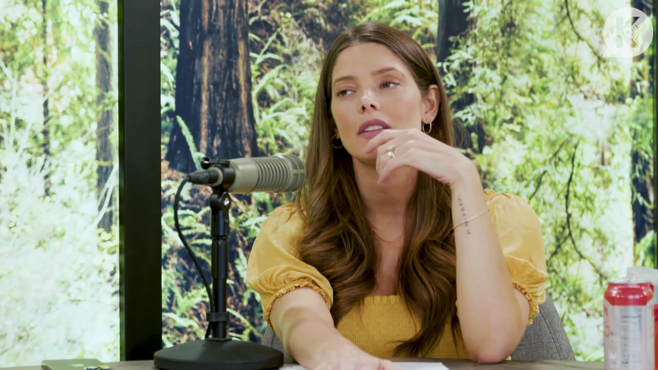 Ashley-Greene-dot-nl_TheTwilightEffect-BreakingDawnPart2-RewatchPart1of3-2533.jpg