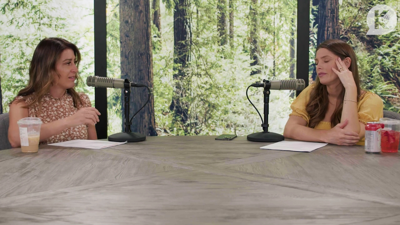 Ashley-Greene-dot-nl_TheTwilightEffect-BreakingDawnPart2-RewatchPart1of3-2662.jpg