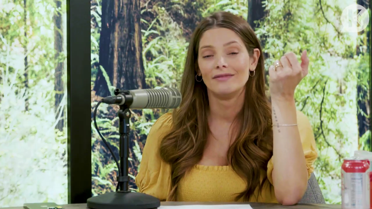 Ashley-Greene-dot-nl_TheTwilightEffect-BreakingDawnPart2-RewatchPart1of3-2733.jpg