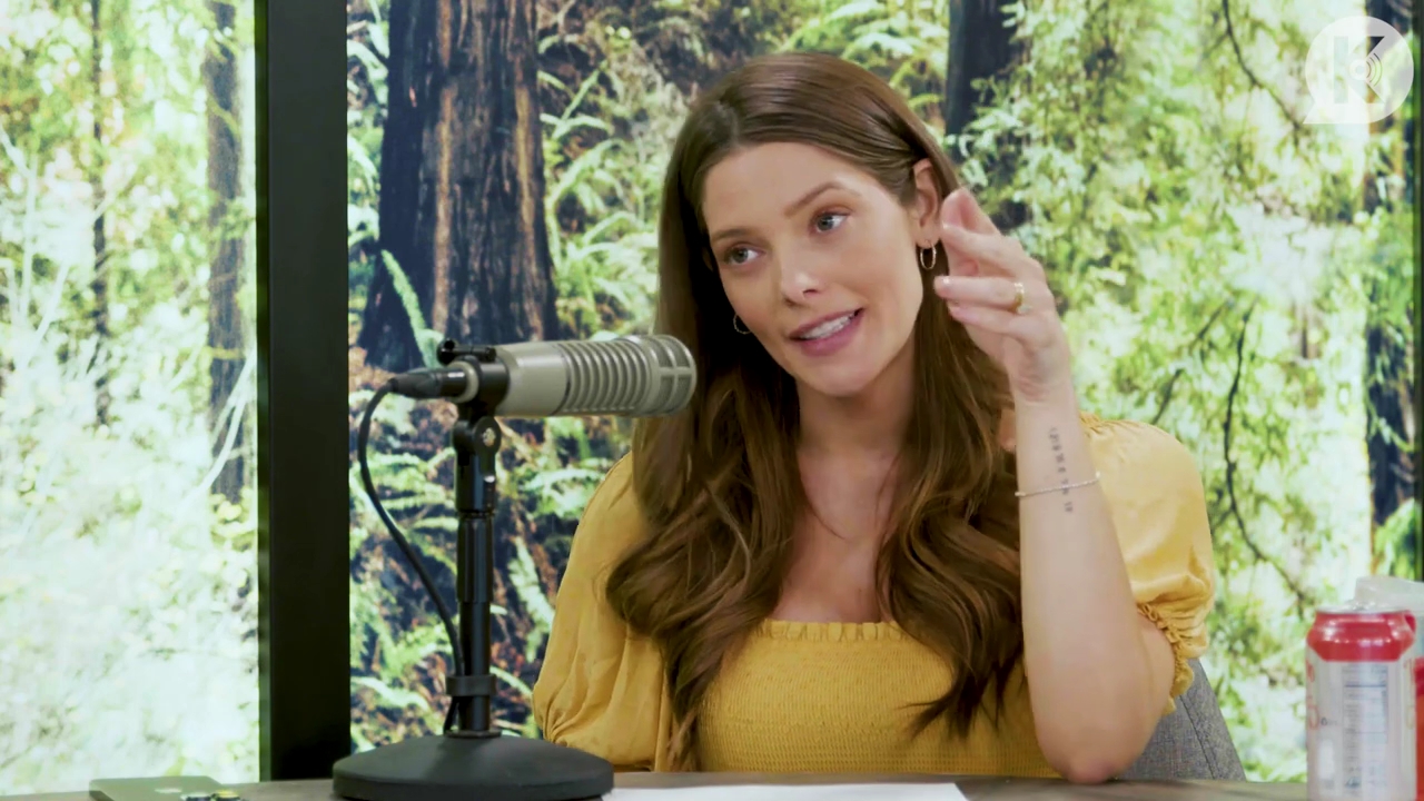 Ashley-Greene-dot-nl_TheTwilightEffect-BreakingDawnPart2-RewatchPart1of3-2760.jpg