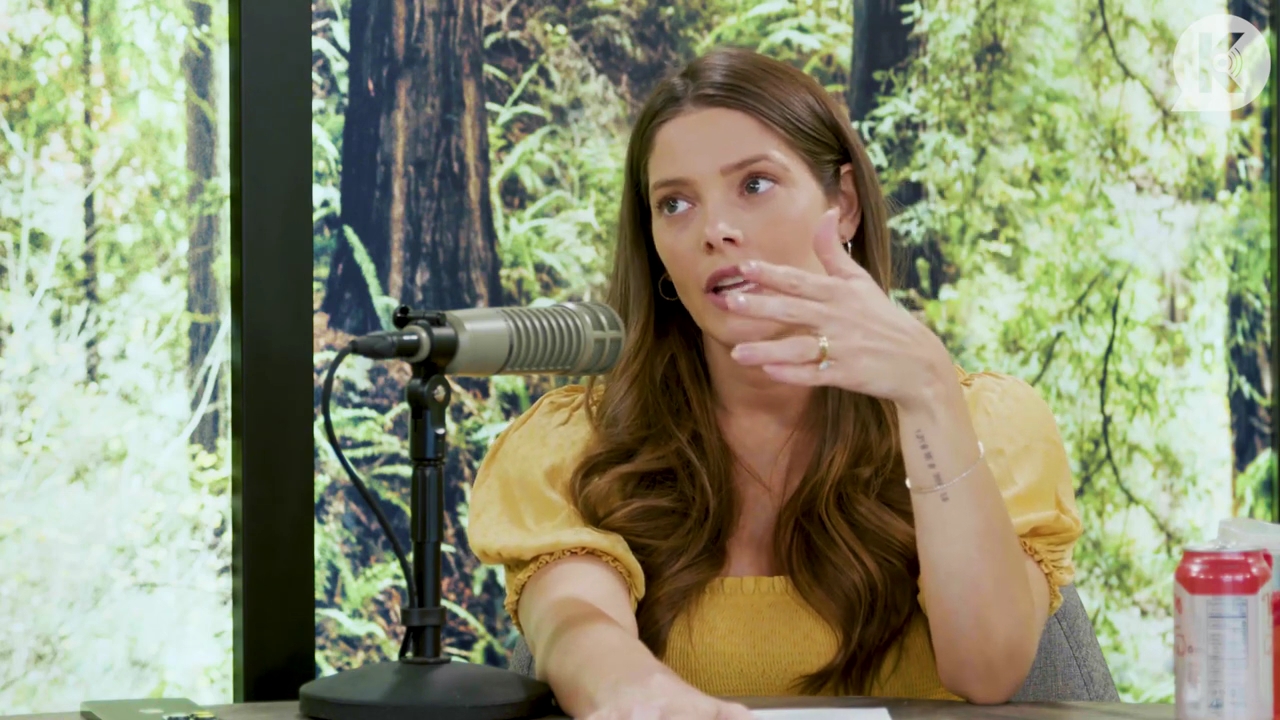 Ashley-Greene-dot-nl_TheTwilightEffect-BreakingDawnPart2-RewatchPart1of3-2835.jpg