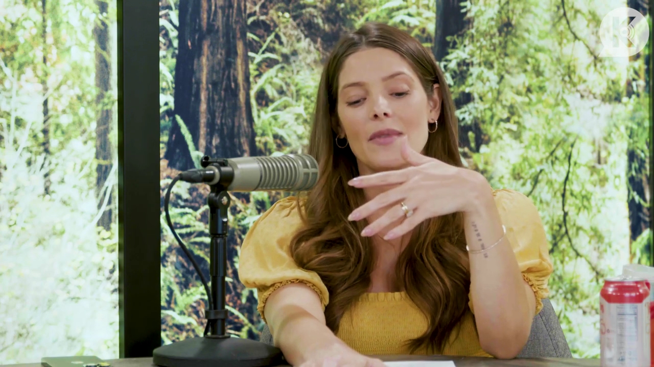 Ashley-Greene-dot-nl_TheTwilightEffect-BreakingDawnPart2-RewatchPart1of3-2838.jpg