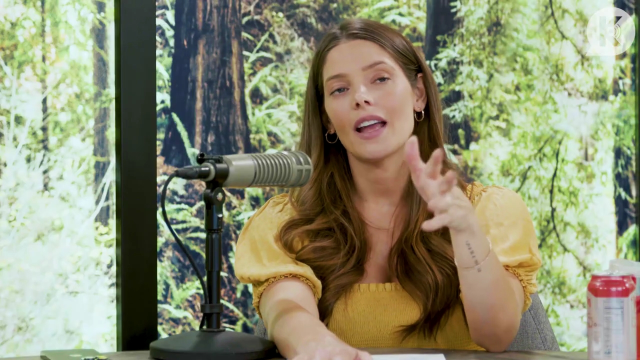Ashley-Greene-dot-nl_TheTwilightEffect-BreakingDawnPart2-RewatchPart1of3-2847.jpg