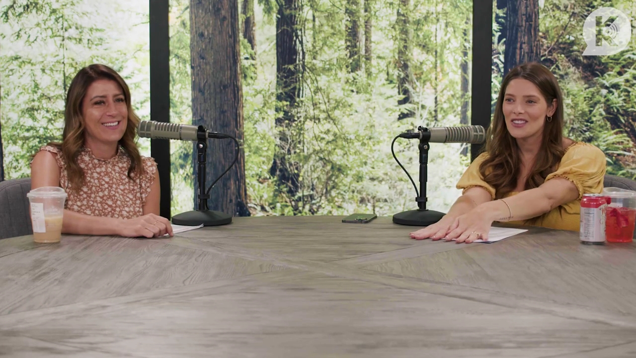 Ashley-Greene-dot-nl_TheTwilightEffect-BreakingDawnPart2-RewatchPart1of3-2863.jpg