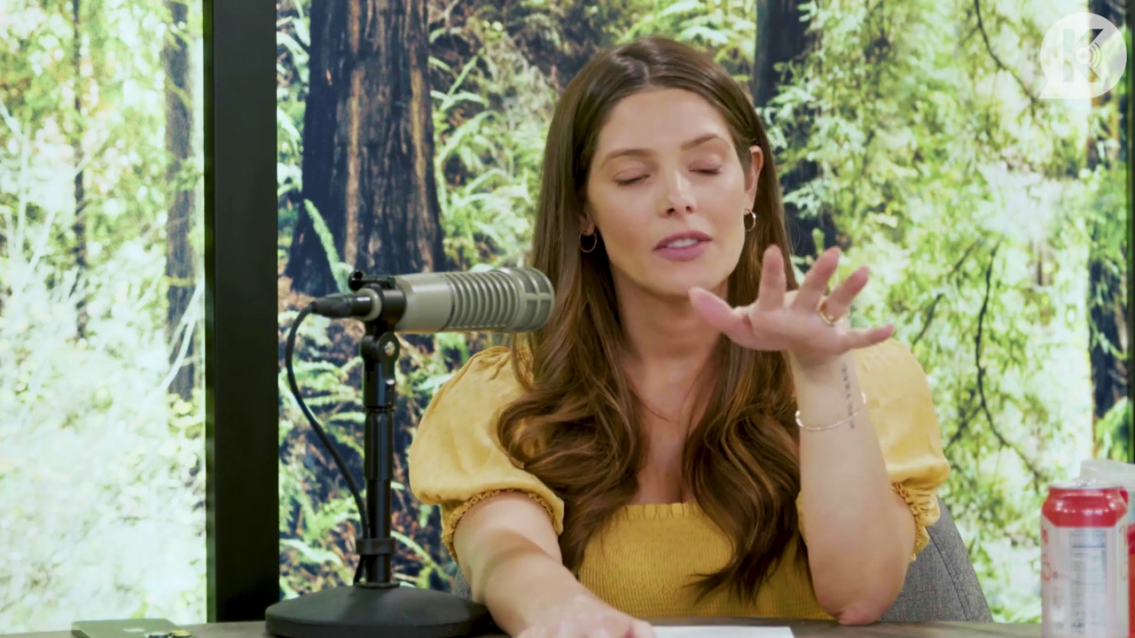 Ashley-Greene-dot-nl_TheTwilightEffect-BreakingDawnPart2-RewatchPart1of3-2874.jpg