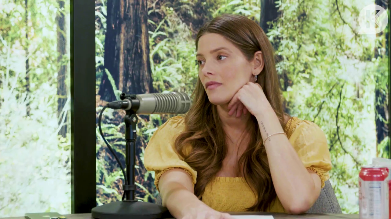 Ashley-Greene-dot-nl_TheTwilightEffect-BreakingDawnPart2-RewatchPart1of3-2892.jpg
