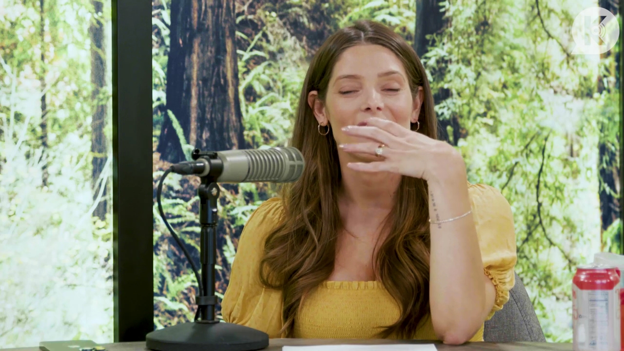 Ashley-Greene-dot-nl_TheTwilightEffect-BreakingDawnPart2-RewatchPart1of3-2983.jpg