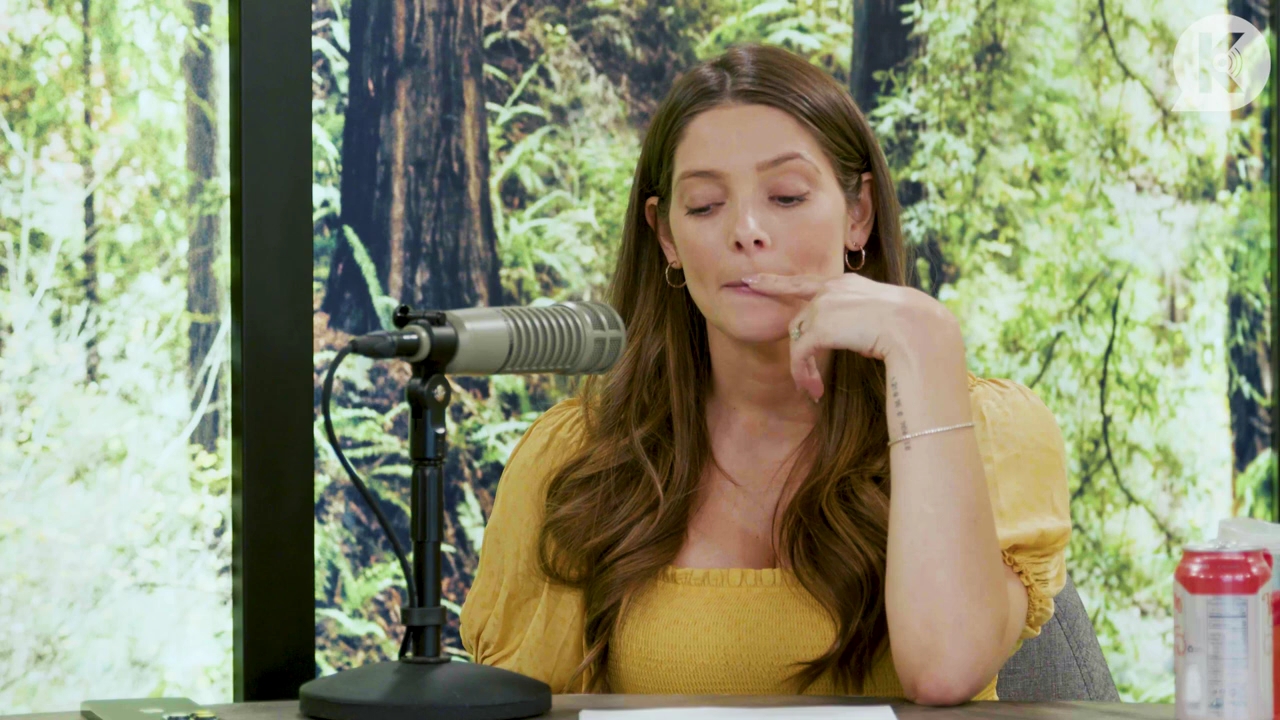 Ashley-Greene-dot-nl_TheTwilightEffect-BreakingDawnPart2-RewatchPart1of3-2997.jpg
