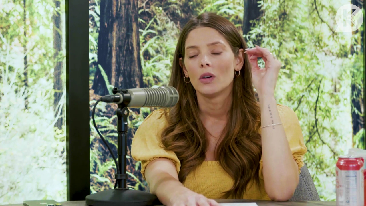 Ashley-Greene-dot-nl_TheTwilightEffect-BreakingDawnPart2-RewatchPart1of3-3064.jpg