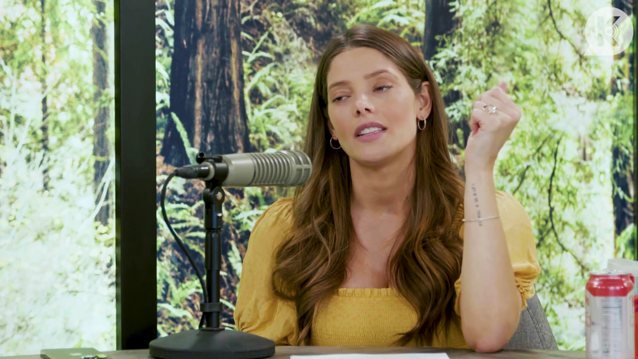 Ashley-Greene-dot-nl_TheTwilightEffect-BreakingDawnPart2-RewatchPart1of3-3091.jpg