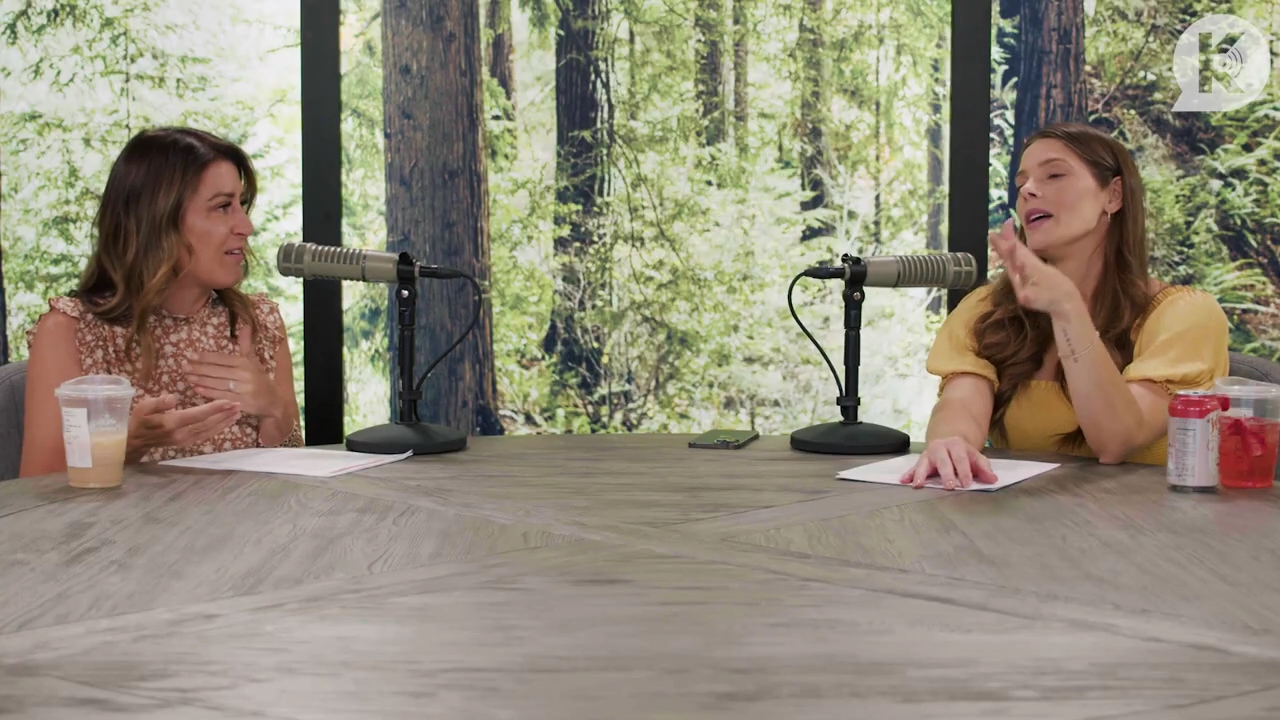 Ashley-Greene-dot-nl_TheTwilightEffect-BreakingDawnPart2-RewatchPart1of3-3143.jpg