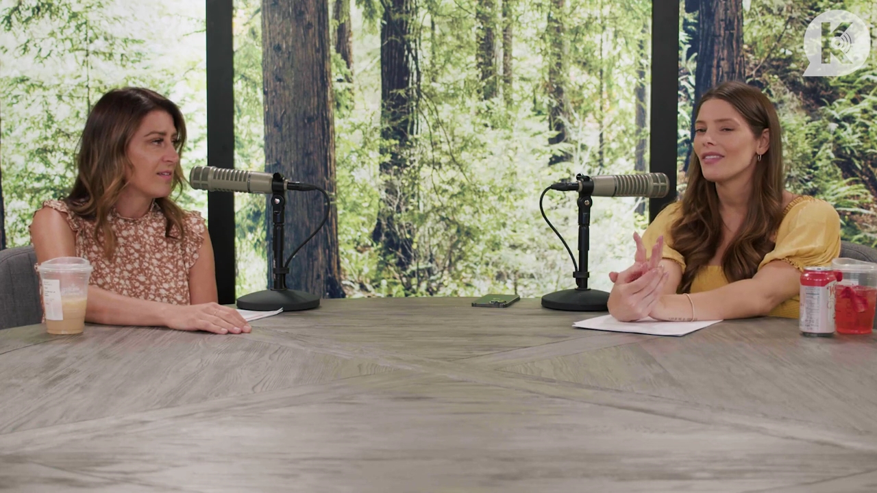 Ashley-Greene-dot-nl_TheTwilightEffect-BreakingDawnPart2-RewatchPart1of3-3177.jpg