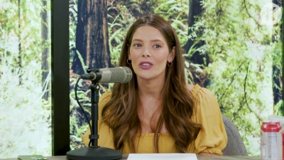 Ashley-Greene-dot-nl_TheTwilightEffect-BreakingDawnPart2-RewatchPart1of3-0124.jpg