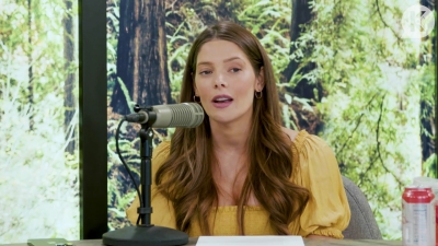 Ashley-Greene-dot-nl_TheTwilightEffect-BreakingDawnPart2-RewatchPart1of3-0131.jpg