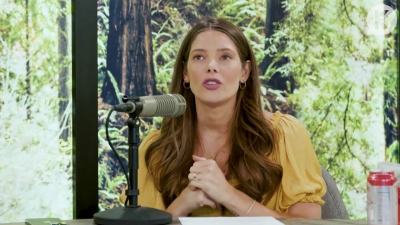 Ashley-Greene-dot-nl_TheTwilightEffect-BreakingDawnPart2-RewatchPart1of3-0222.jpg