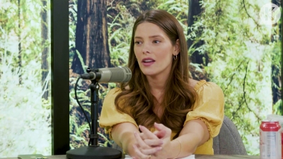 Ashley-Greene-dot-nl_TheTwilightEffect-BreakingDawnPart2-RewatchPart1of3-0308.jpg