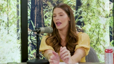 Ashley-Greene-dot-nl_TheTwilightEffect-BreakingDawnPart2-RewatchPart1of3-0316.jpg