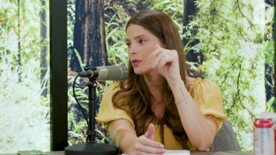 Ashley-Greene-dot-nl_TheTwilightEffect-BreakingDawnPart2-RewatchPart1of3-0362.jpg