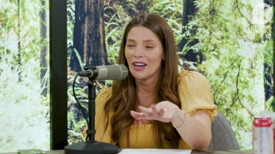 Ashley-Greene-dot-nl_TheTwilightEffect-BreakingDawnPart2-RewatchPart1of3-0499.jpg