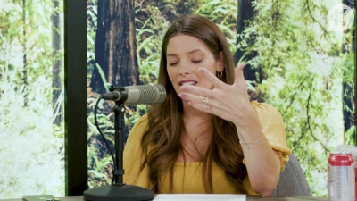 Ashley-Greene-dot-nl_TheTwilightEffect-BreakingDawnPart2-RewatchPart1of3-0554.jpg