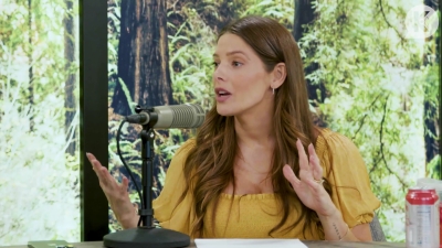 Ashley-Greene-dot-nl_TheTwilightEffect-BreakingDawnPart2-RewatchPart1of3-0642.jpg