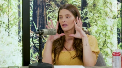 Ashley-Greene-dot-nl_TheTwilightEffect-BreakingDawnPart2-RewatchPart1of3-0729.jpg