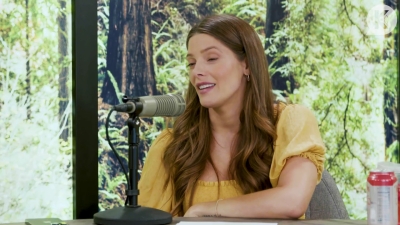 Ashley-Greene-dot-nl_TheTwilightEffect-BreakingDawnPart2-RewatchPart1of3-0925.jpg