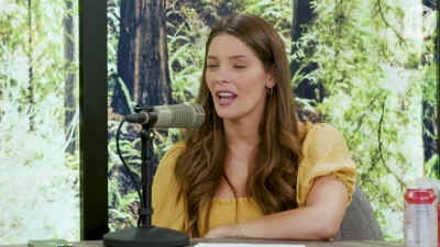 Ashley-Greene-dot-nl_TheTwilightEffect-BreakingDawnPart2-RewatchPart1of3-0932.jpg