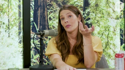 Ashley-Greene-dot-nl_TheTwilightEffect-BreakingDawnPart2-RewatchPart1of3-1455.jpg