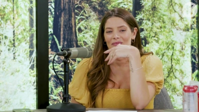 Ashley-Greene-dot-nl_TheTwilightEffect-BreakingDawnPart2-RewatchPart1of3-1649.jpg