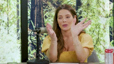 Ashley-Greene-dot-nl_TheTwilightEffect-BreakingDawnPart2-RewatchPart1of3-1658.jpg
