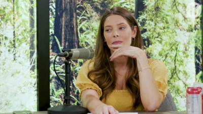 Ashley-Greene-dot-nl_TheTwilightEffect-BreakingDawnPart2-RewatchPart1of3-1771.jpg
