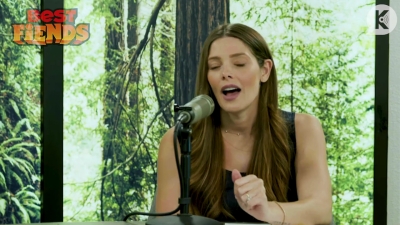 Ashley-Greene-dot-nl_TheTwilightEffect-BreakingDawnPart2-RewatchPart1of3-2055.jpg