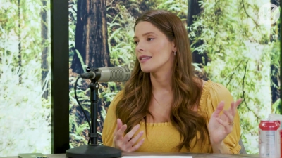 Ashley-Greene-dot-nl_TheTwilightEffect-BreakingDawnPart2-RewatchPart1of3-2112.jpg