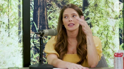 Ashley-Greene-dot-nl_TheTwilightEffect-BreakingDawnPart2-RewatchPart1of3-2386.jpg